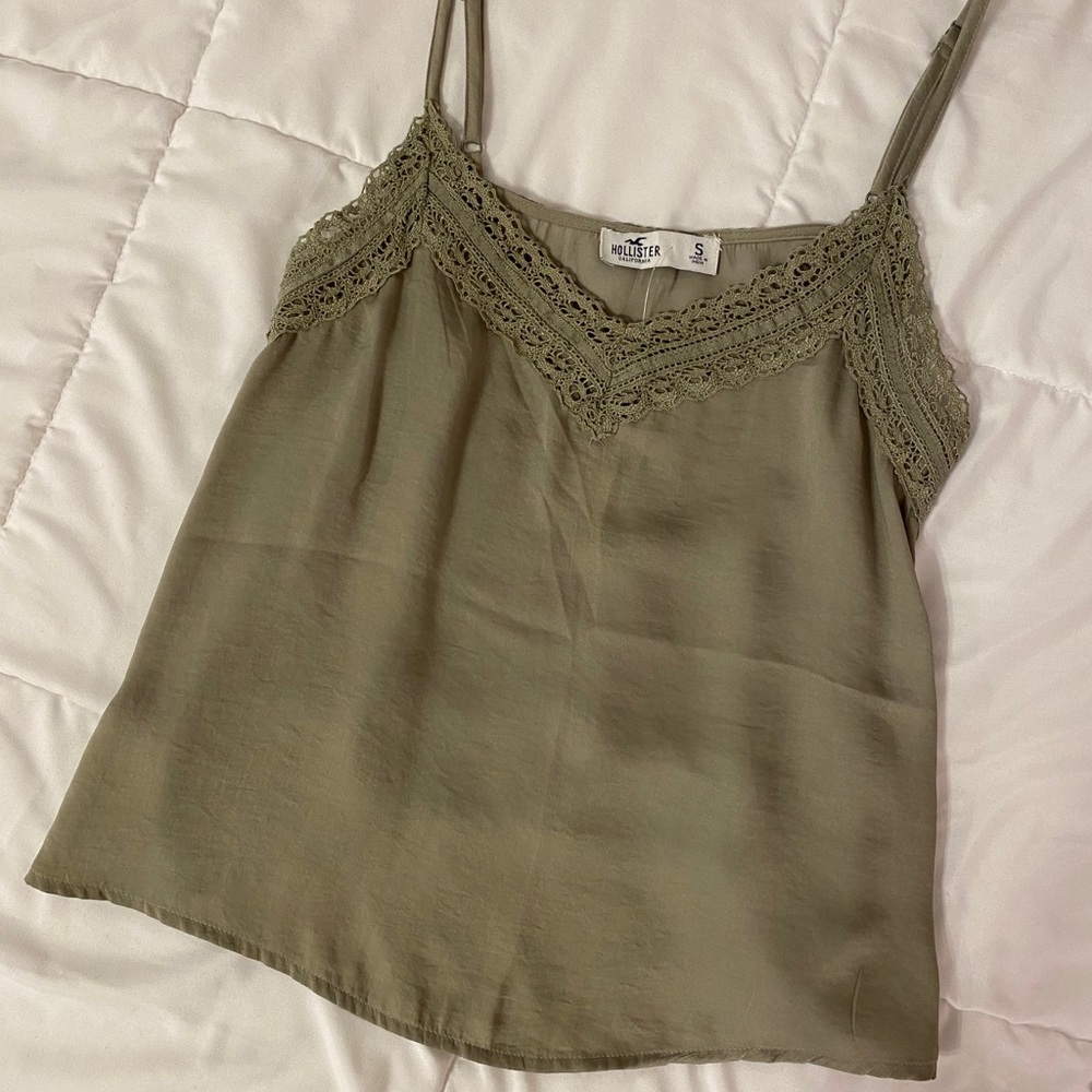 NWT silky lace tank